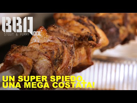 Un lungo spiedo al girarrosto, una costata alla griglia... what else?