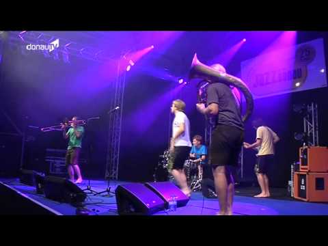 download lagu mp3 mp4 Jazz An Der Donau, download lagu Jazz An Der Donau gratis, unduh video klip Jazz An Der Donau