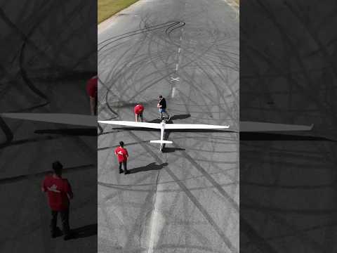 Gentle giant at MAAD #maad4it #chaservo