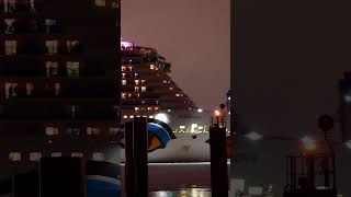 AIDAnova: Sail away Hamburg Habor - Auslaufen aus dem Hamburger Hafen | Shipspotting Hamburg