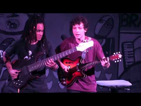 Pedro Martins & Michael Pipoquinha - "Disparada"