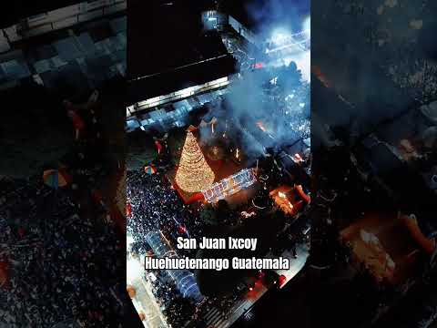 árbol de navidad en San Juan Ixcoy Huehuetenango Guatemala 2026
