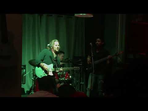 Guitarist Jamie Wilson in Chinahouse