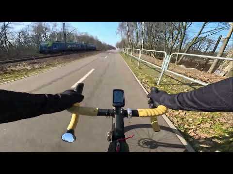 Trying to catch the train but it was too fast | Katowice Velostrada | GoPro Hero 11
