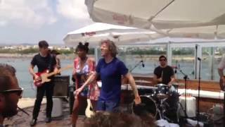 !!! (Chk Chk Chk) | One girl / One boy | Vida Festival 2016 [HD]