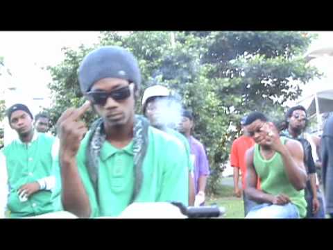 4 coulè la Maiky feat DéTrak,Mi Pee one,Ti Youth, clip.mp4