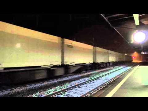 LA PARTENZA DELLA Re 460 BLS CON MERCI DA GOSCHENEN.(CH) 24 - 4 - 2016