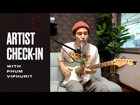 Performs "Softly Spoken" | Fender Artist Check-Ins | Fender のサムネイル