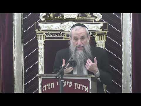 Tzitzis At Night; When And What? -  Rabbi Zev Smith