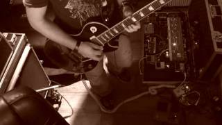 Video thumbnail for Gibson with tremolo by Peter Glavanov