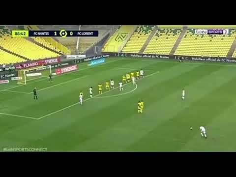 Lauriente insane goal against Nantes