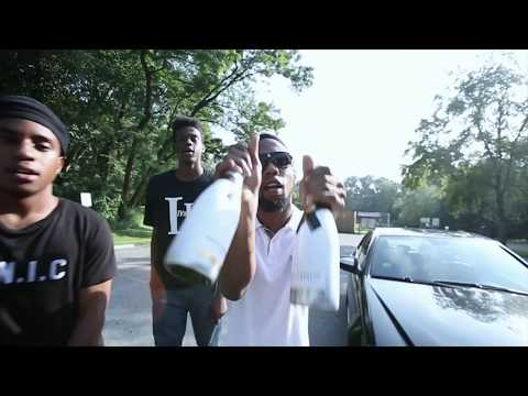 Keezz - All white [Official video]