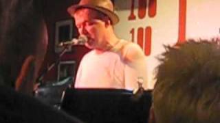 Edwyn Collins &amp; Alex Kapranos &quot;Do It Again&quot; live at 100 Club London