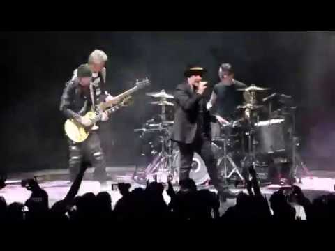 U2 MacPhisto speech/Acrobat, Berlin 2018-08-31 - U2gigs.com