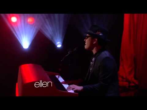 Bruno Mars- When I Was Your Man live Best Version Ever!!