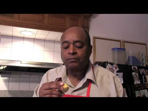 Dwight the Wine Doctor - Baked Mac N' Cheese with Saladini Pilastri Falerio Ascolani Wine