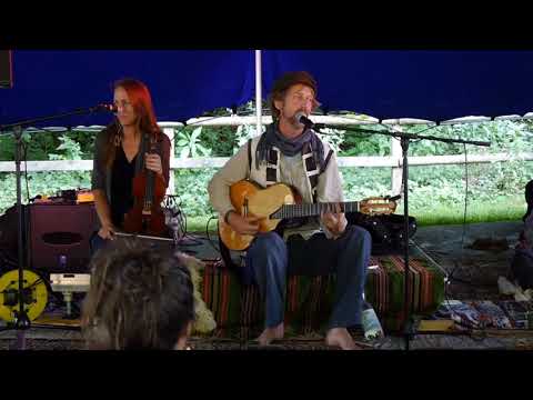 Yopi & Lotta - Pachamama, I´m coming home (live @ Pachamama Festival)