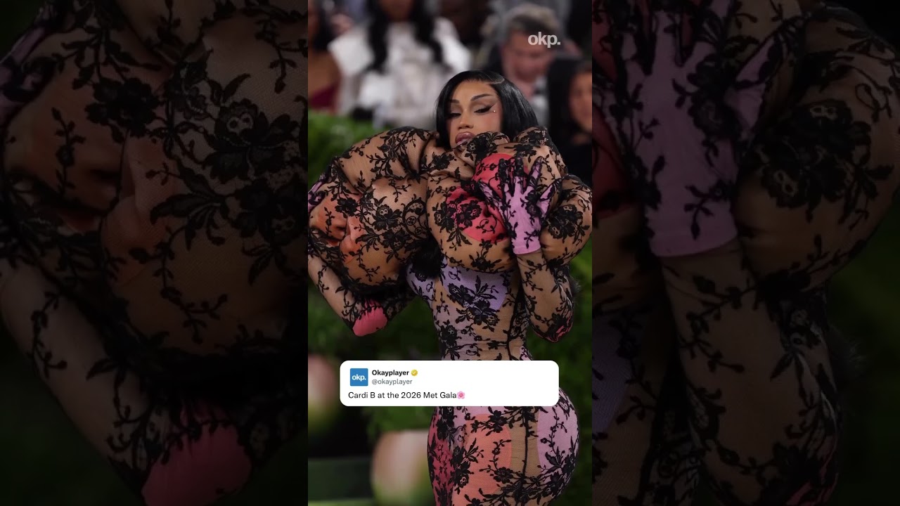 😍 #CardiB taking the costume theme to the next level at last night's #MetGala #trending
