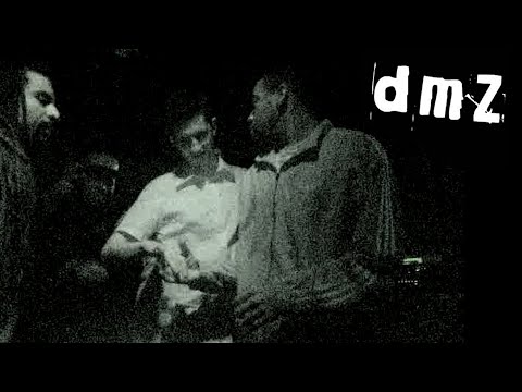 Skream shakes Coki's hand before wheeling up his banger - filmed at DMZ, 04.01.2008
