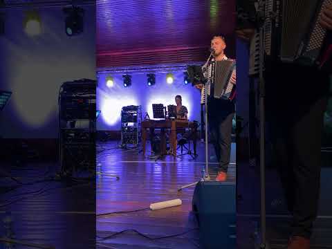 Huncúti - naživo z koncertu - Trenčín dolinečka - ľudová pieseň #shorts