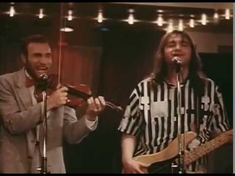 Группа «Зодчие» в х/ф «Любовь — смертельная игра...» 1991 года, реж. Сергей Ашкенази