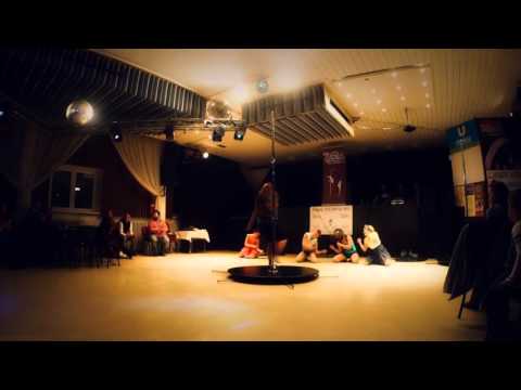 Tancelář - TaParty Pole Dance (začátečníci)
