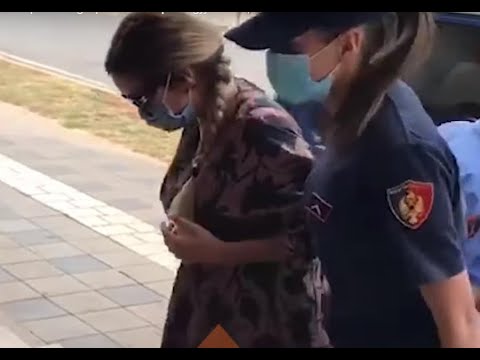 E arrestuar per arme, momenti kur Fjolla Morina futet ne gjykate | ABC News Albania