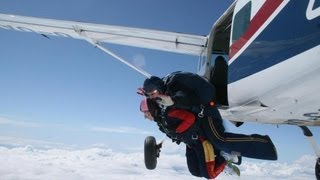 preview picture of video 'Skydive Netheravon 2013 Tandem Skydive'