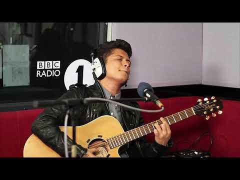 Bruno Mars - California Gurls (Live from BBC Radio)