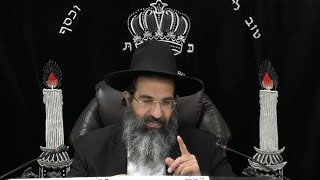 הלכות שבת - רלז' - איזה מקומות נקראים "מוקפים לדירה" | אורח חיים - סימן שנח | חלק 651 | הרב שי עובד (הרב שי עובד) - התמונה מוצגת ישירות מתוך אתר האינטרנט יוטיוב. זכויות היוצרים בתמונה שייכות ליוצרה. קישור קרדיט למקור התוכן נמצא בתוך דף הסרטון