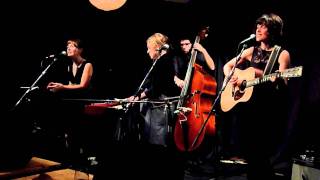 The Good Lovelies live at communitea -Santa Baby