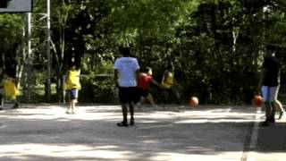 preview picture of video 'Escuela de básquetbol en polideportivo de Tonacatepeque'