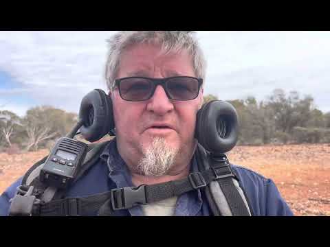 Wet Beginnings. Gpz7000 detecting  in wet ground for gold nuggets.