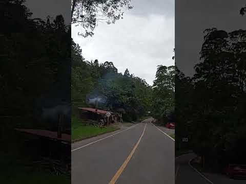 saliendo de macheta hacia guateque boyaca 🛣️🛣️🛣️🛣️🪴🏞️⛰️🏕️👍👍👍
