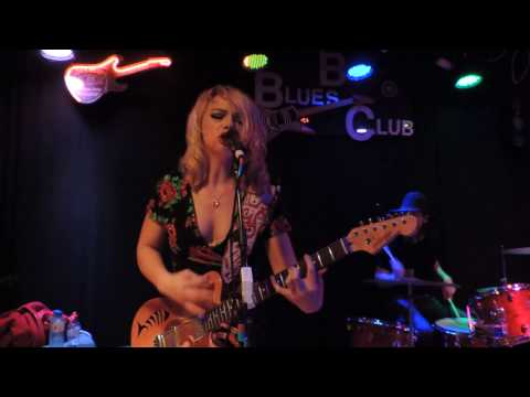 SAMANTHA FISH ☆ "Bitch on the run"  France 2017.