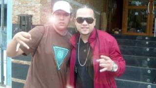 ELLA SE MUEVE MEGA Y KENAI FT RANDY.wmv