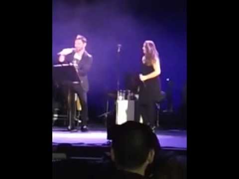 Niña Pastori con Miguel Poveda (Somos la Magia)