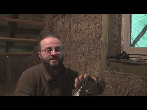 Strawbale Vlog 88 - before plastering - straw