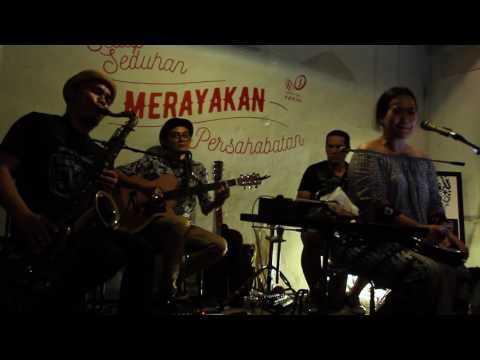 Bonita and The Hus Band live belongToEachOther tour 2017 part 5