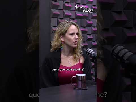 "It's better to miss someone than to feel rejected," says Thamirys Nunes about family acceptance