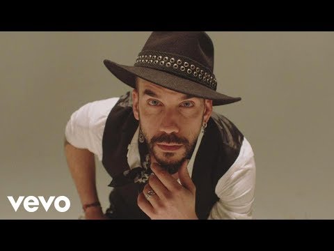 Πάνος Μουζουράκης - Φωτόσπαθο (Official Music Video)