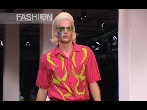 ISSEY MIYAKE Spring Summer 2004 Menswear Paris - Fashion Channel