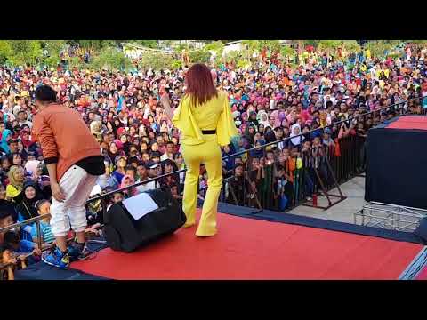 GOYANG SENGGOL - Mario KDI feat Cantika Poetry