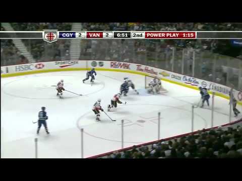 Vancouver Canucks vs Calgary Flames Highlights 2/12/11