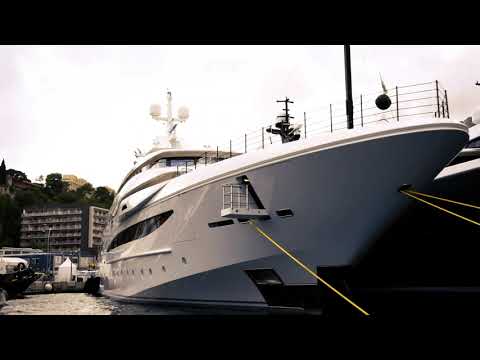 Luxury SuperYachts - CRN Shipyard - Ferretti Group
