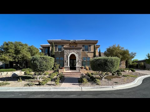 $2.2M Las Vegas Mansion For Sale 5283 Sqft, 4BD, 2 Den, Balcony, 4BA, 3CR, Pool & Spa, Half Acre