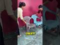 This couple creates an armchair from two chairs 🪑
