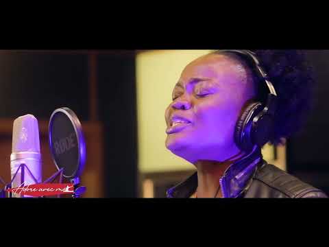 Adore avec Moi By Sr Clarisse Okale Mobunu