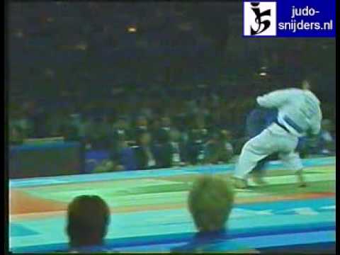Judo 2000 Sydney: Aidyn Smagulov (KGZ) - Alisher Mukhtarov (UZB) [-60kg] bronze