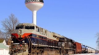 preview picture of video 'NS 8101, Central of Georgia Heritage - Hinckley, Illinois 1-29-2014'